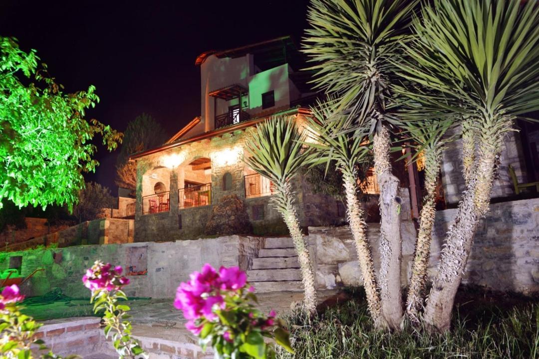 Pir Efes Konaklari Hotel Esmirna Exterior foto