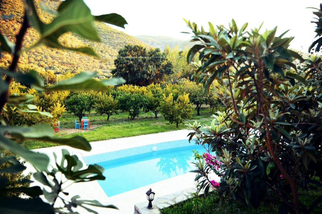 Pir Efes Konaklari Esmirna Exterior foto